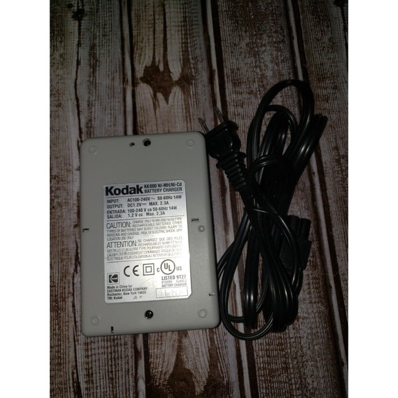 Kodak K6000 Ni-MH/Ni-Cd Battery Charger AA or AAA 1 Hour Charging - Picture 3 of 4